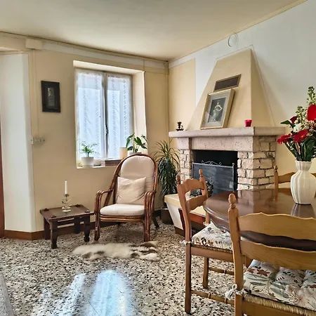 Privatunterkunft La Casa Nel Borgo Cavaso Del Tomba